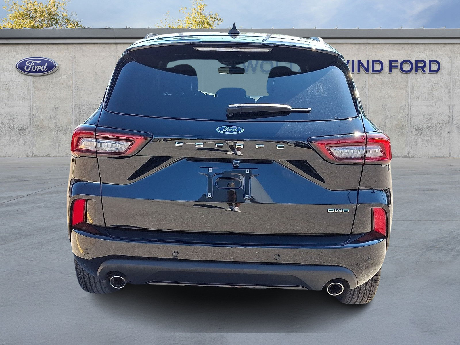 Certified 2024 Ford Escape ST-Line w/ Tech Pack #1 AWD/4WD image 5
