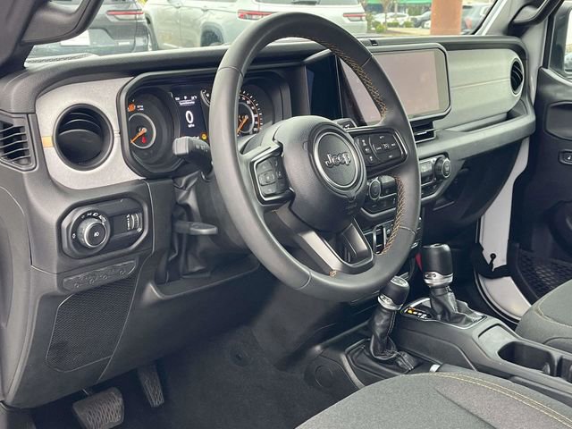 Used 2024 Jeep Wrangler Sport S image 12