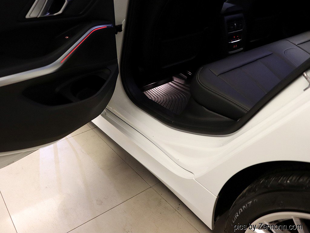 Certified 2023 BMW 330i xDrive Sedan w/ Convenience Package image 26