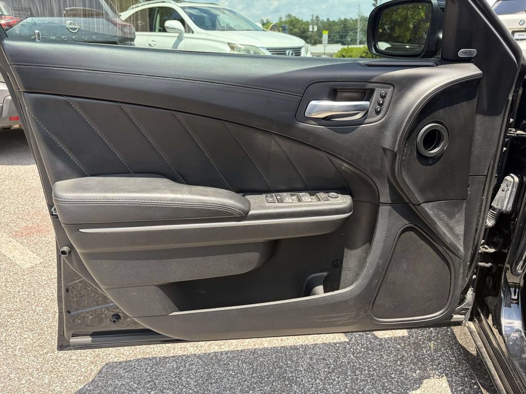 Used 2022 Dodge Charger Scat Pack w/ Plus Group RWD image 16