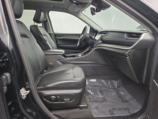 Used 2022 Jeep Grand Cherokee L Limited AWD/4WD image 46