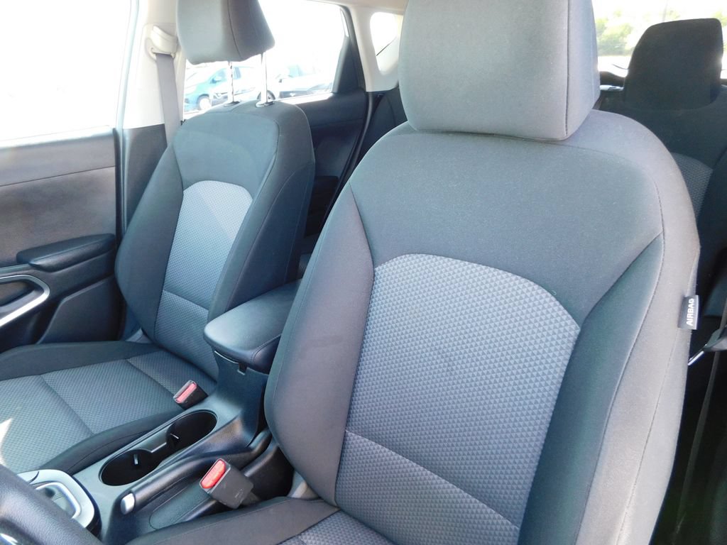 Used 2025 Kia Soul LX w/ LX Technology Package FWD image 14