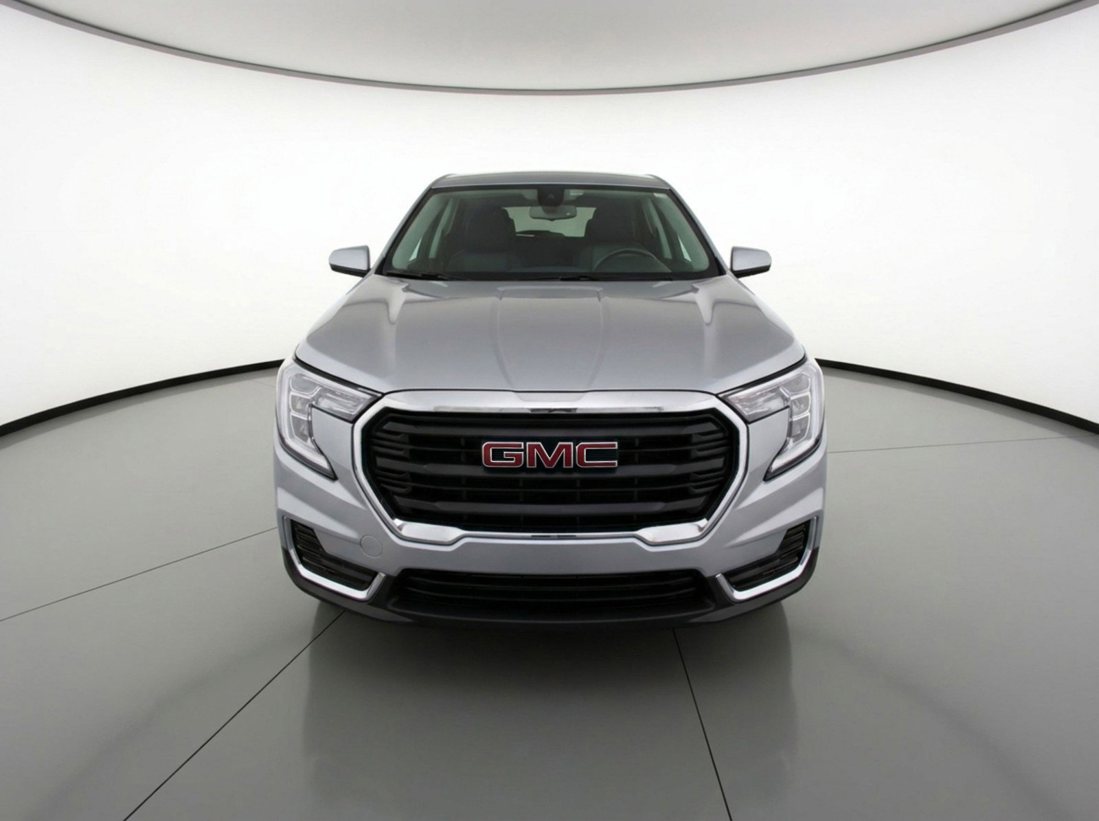 Used 2024 GMC Terrain SLE image 2