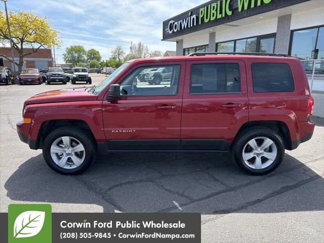 Used 2014 Jeep Patriot Latitude AWD/4WD image 8