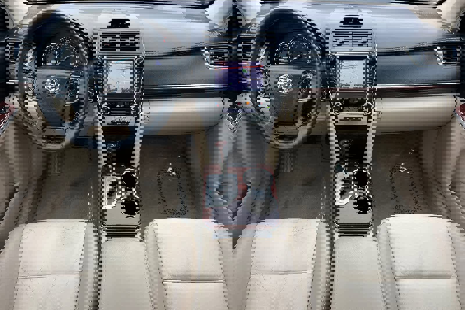 Used 2013 Toyota Camry XLE image 3