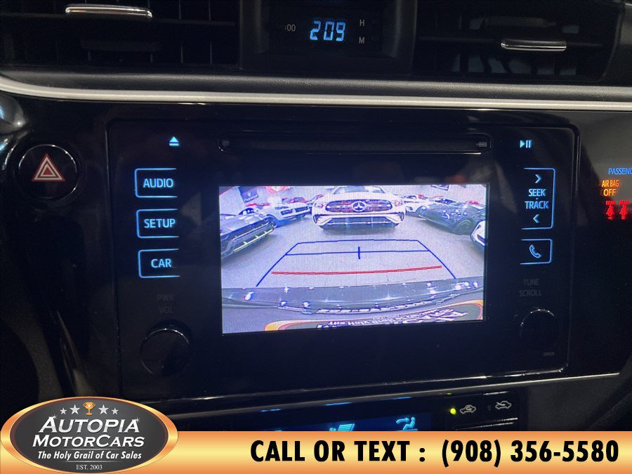 Used 2018 Toyota Corolla LE FWD image 23