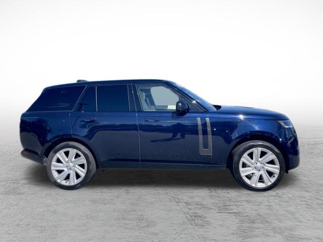 Used 2023 Land Rover Range Rover SE AWD/4WD image 4
