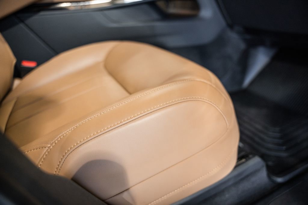 Used 2023 Land Rover Range Rover Sport SE image 32