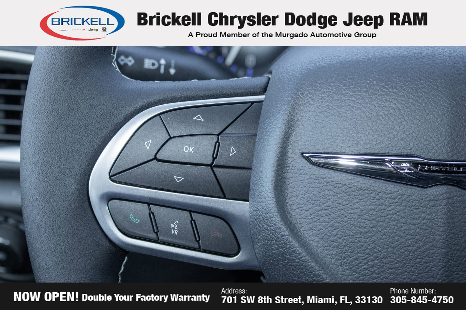 New 2025 Chrysler Pacifica Select FWD image 32
