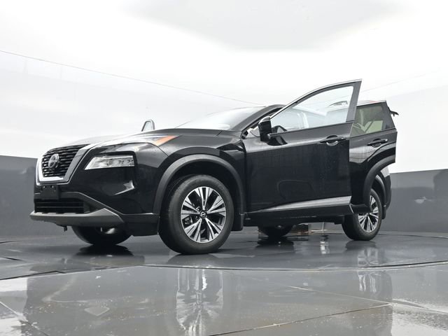 Used 2023 Nissan Rogue SV image 32