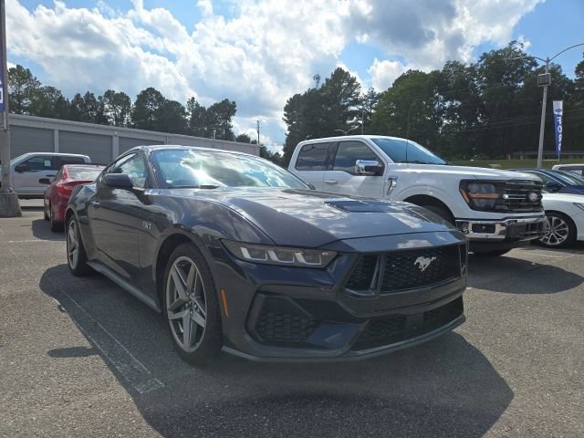 Used 2024 Ford Mustang GT RWD image 2