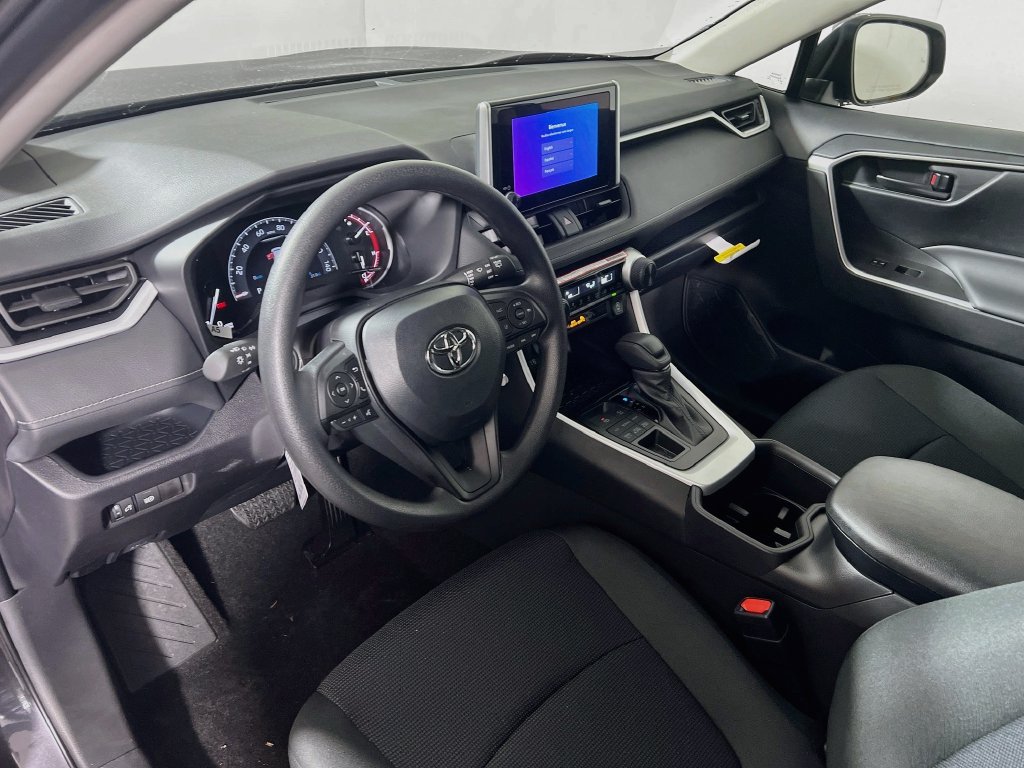 Certified 2025 Toyota RAV4 LE AWD/4WD image 9