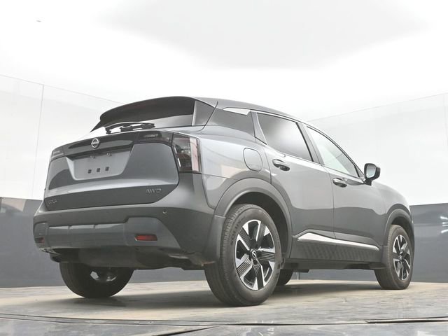 Used 2025 Nissan Kicks SV image 31