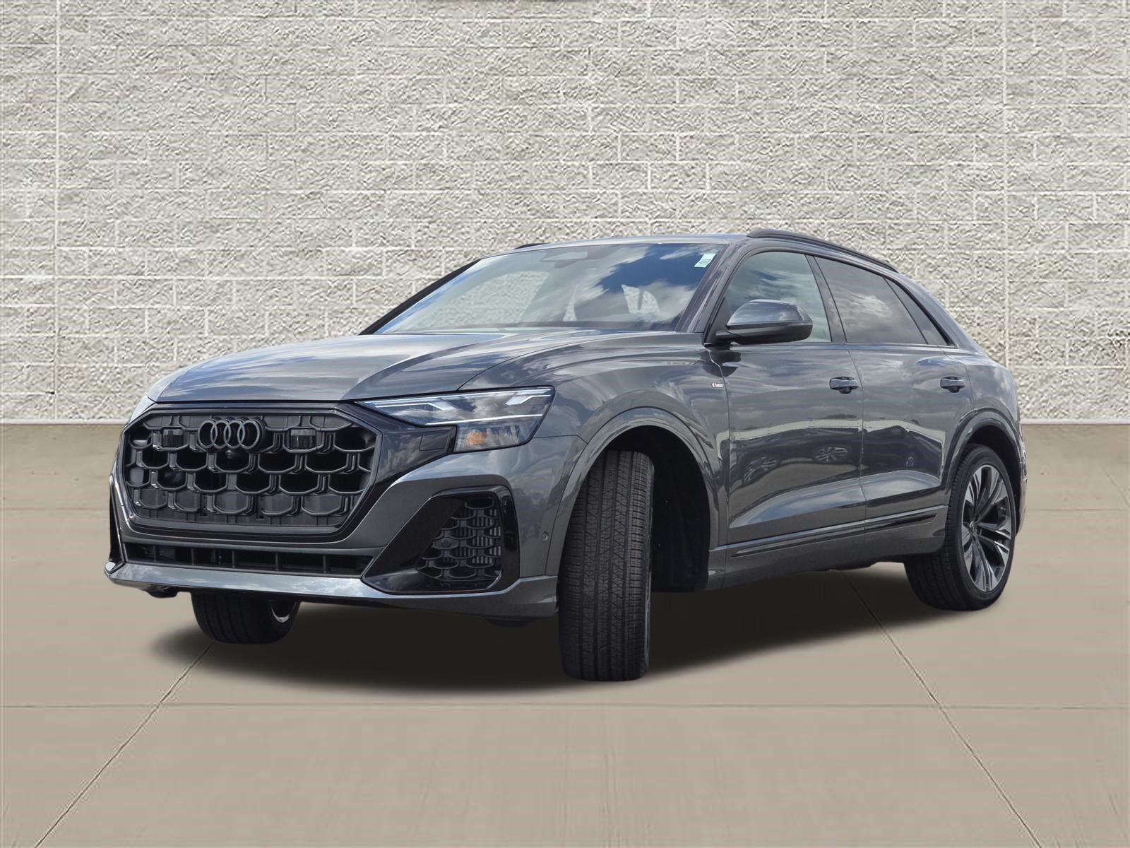 New 2027 Audi Q8 Premium Plus AWD/4WD image 3