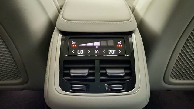 New 2026 Volvo XC90 T8 Ultra w/ Lounge Package AWD/4WD image 32