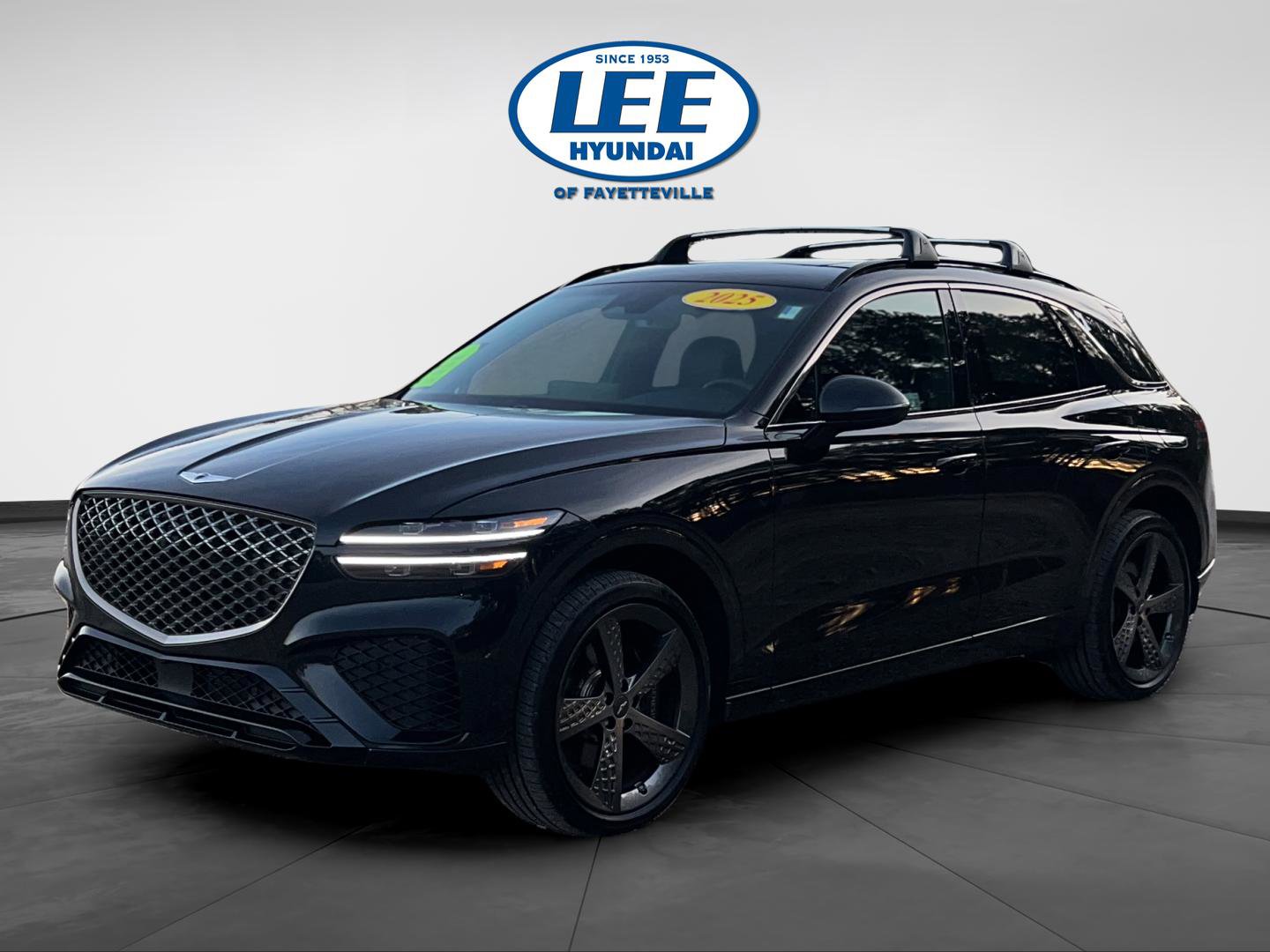 Used 2025 Genesis GV70 3.5T Sport w/ Sport Advanced Package AWD/4WD image 8