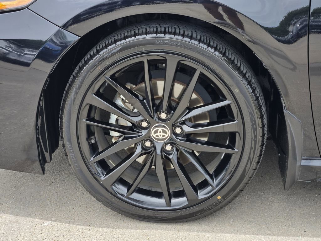 Used 2023 Toyota Camry XSE FWD image 17