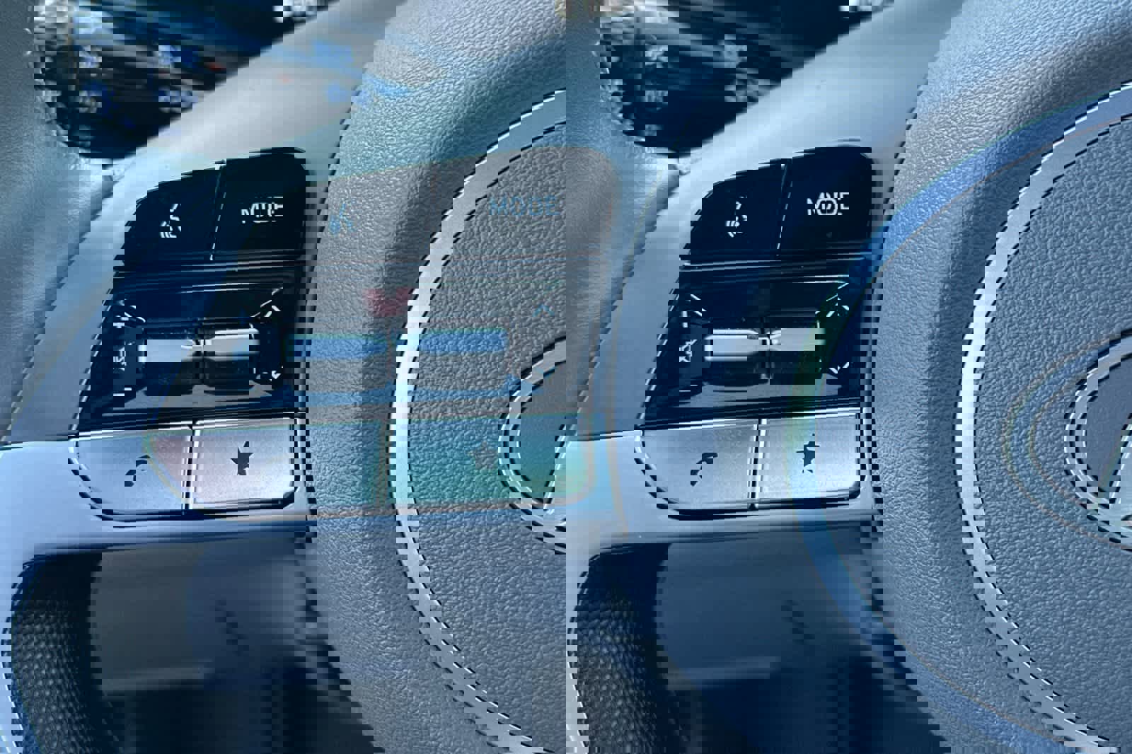 Used 2025 Hyundai Elantra SEL image 26