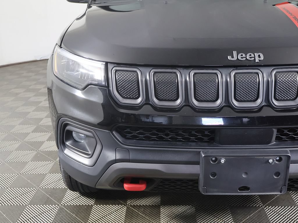 Used 2022 Jeep Compass Trailhawk w/ Trailhawk Convenience Group AWD/4WD image 12