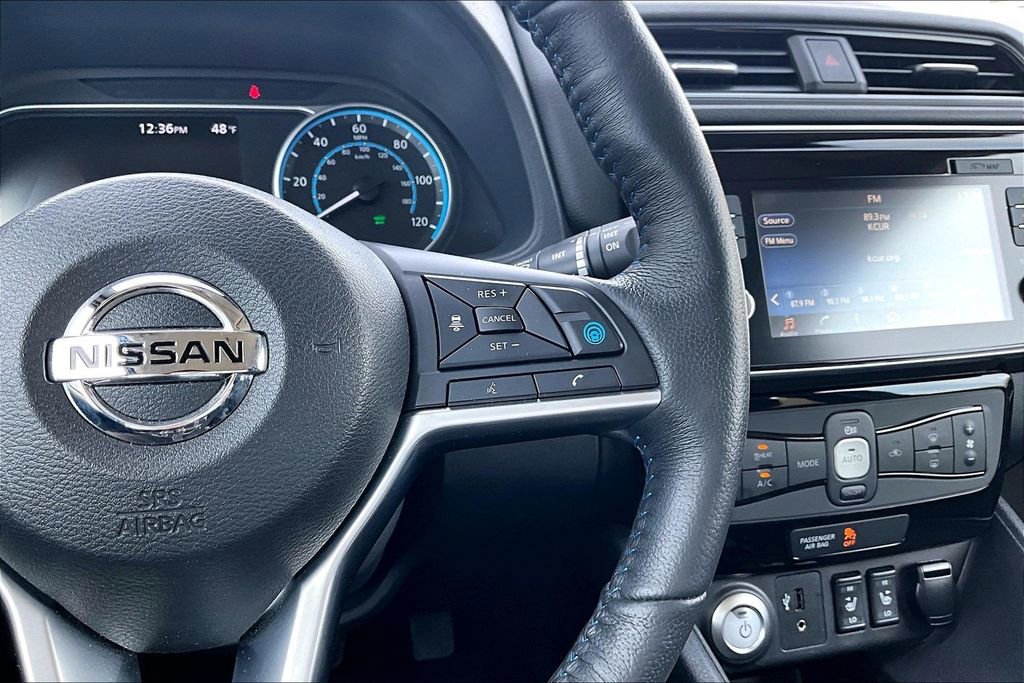 Used 2019 Nissan Leaf SV w/ SV Technology Package FWD image 18