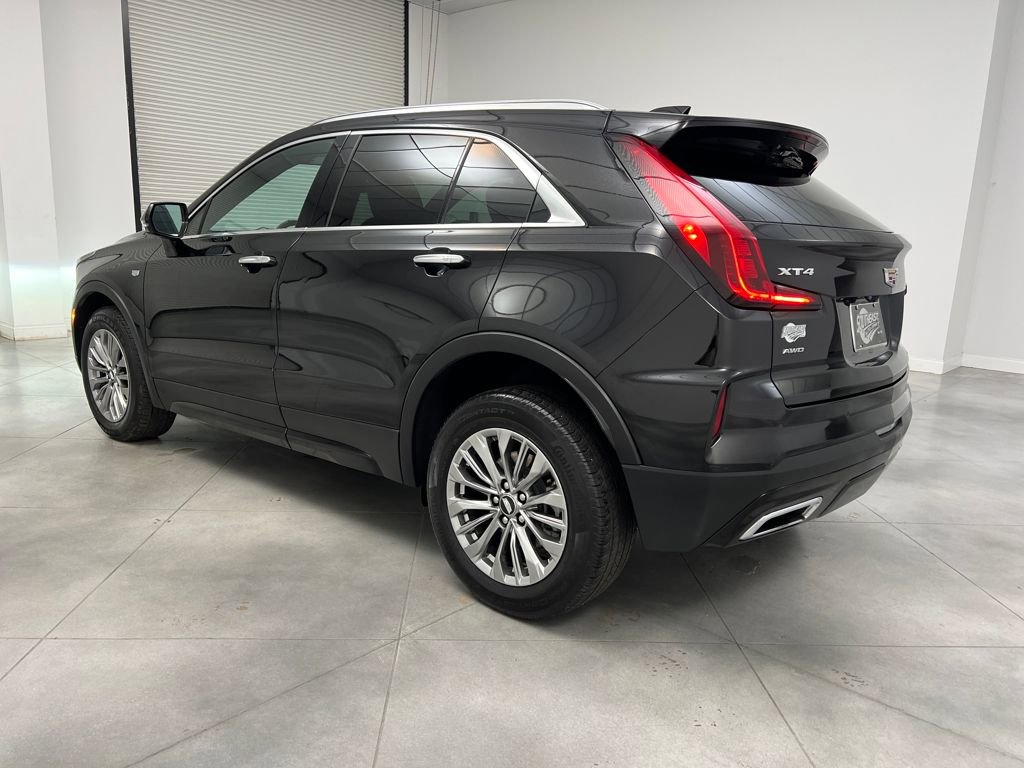 Used 2024 Cadillac XT4 Premium Luxury AWD/4WD image 5