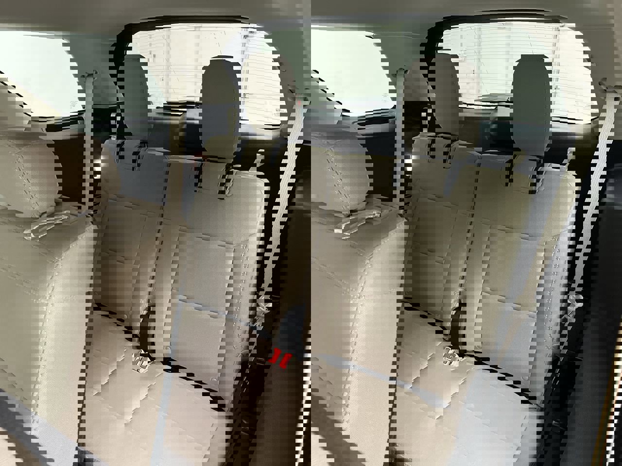 Used 2022 Ford Explorer 4WD image 12