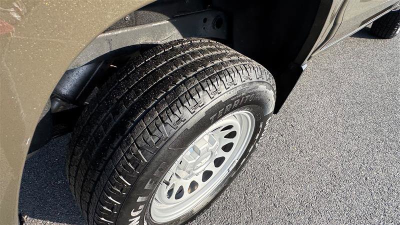 Used 2023 Chevrolet Colorado W/T RWD image 32