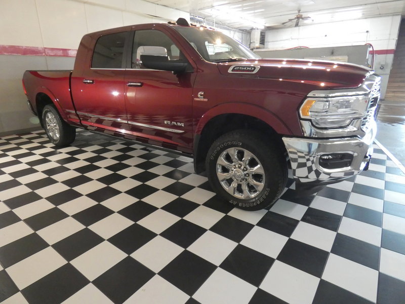 Used 2022 RAM 2500 Limited w/ Towing Technology Group image 4