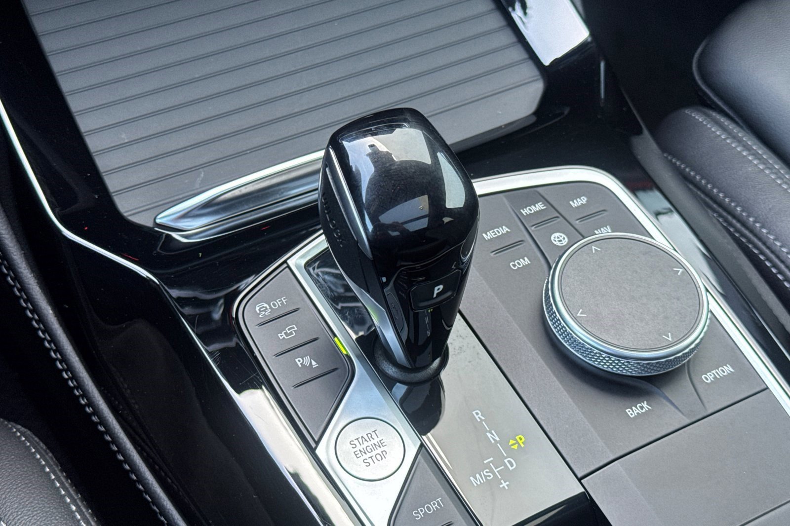 Used 2023 BMW X4 M40i w/ Premium Package image 16