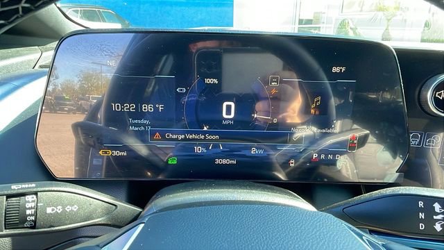 New 2026 Chevrolet Equinox EV LT AWD/4WD image 24