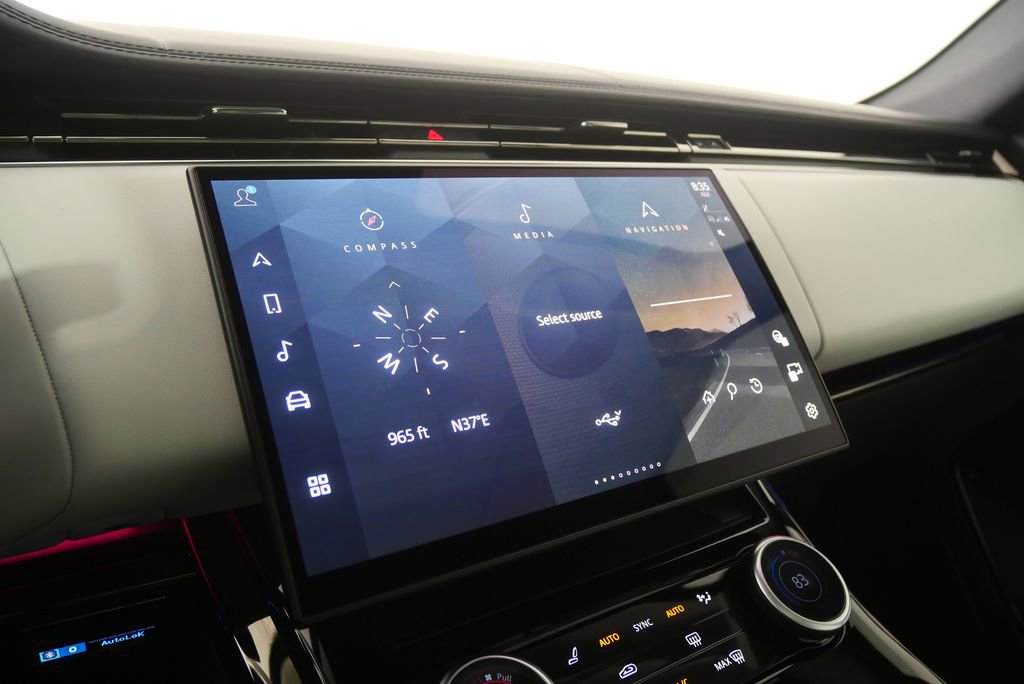 Used 2023 Land Rover Range Rover Sport SE image 26