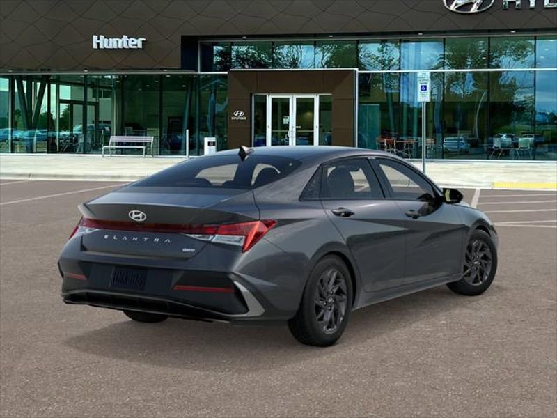 New 2026 Hyundai Elantra Blue FWD image 4