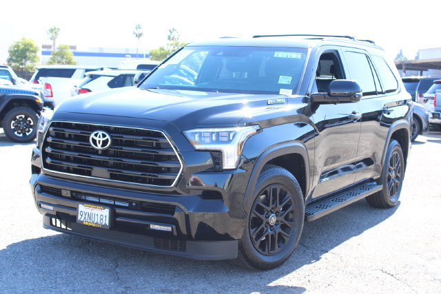 Used 2026 Toyota Sequoia Limited w/ Tow Technology Package AWD/4WD image 8