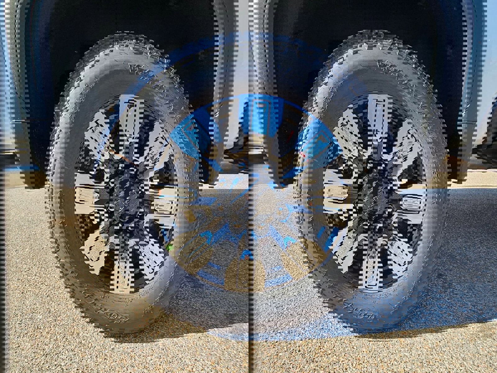 New 2026 GMC Sierra 2500 Denali w/ Denali Reserve Package image 29