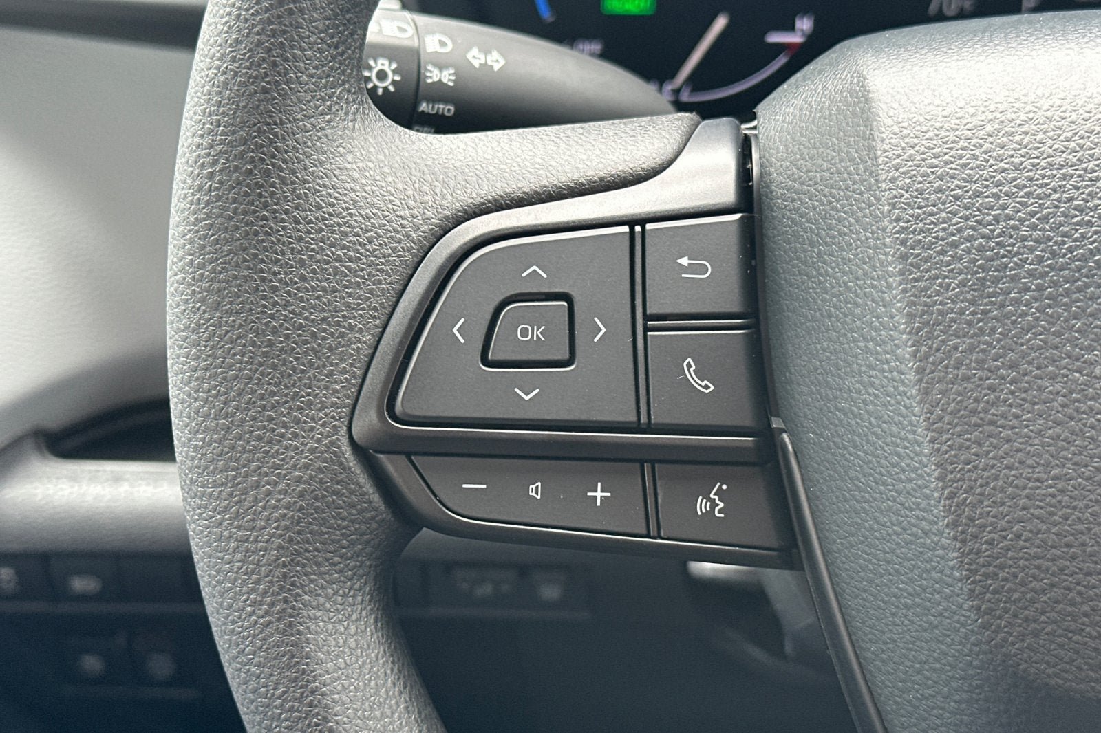 New 2026 Toyota Sienna LE FWD image 26