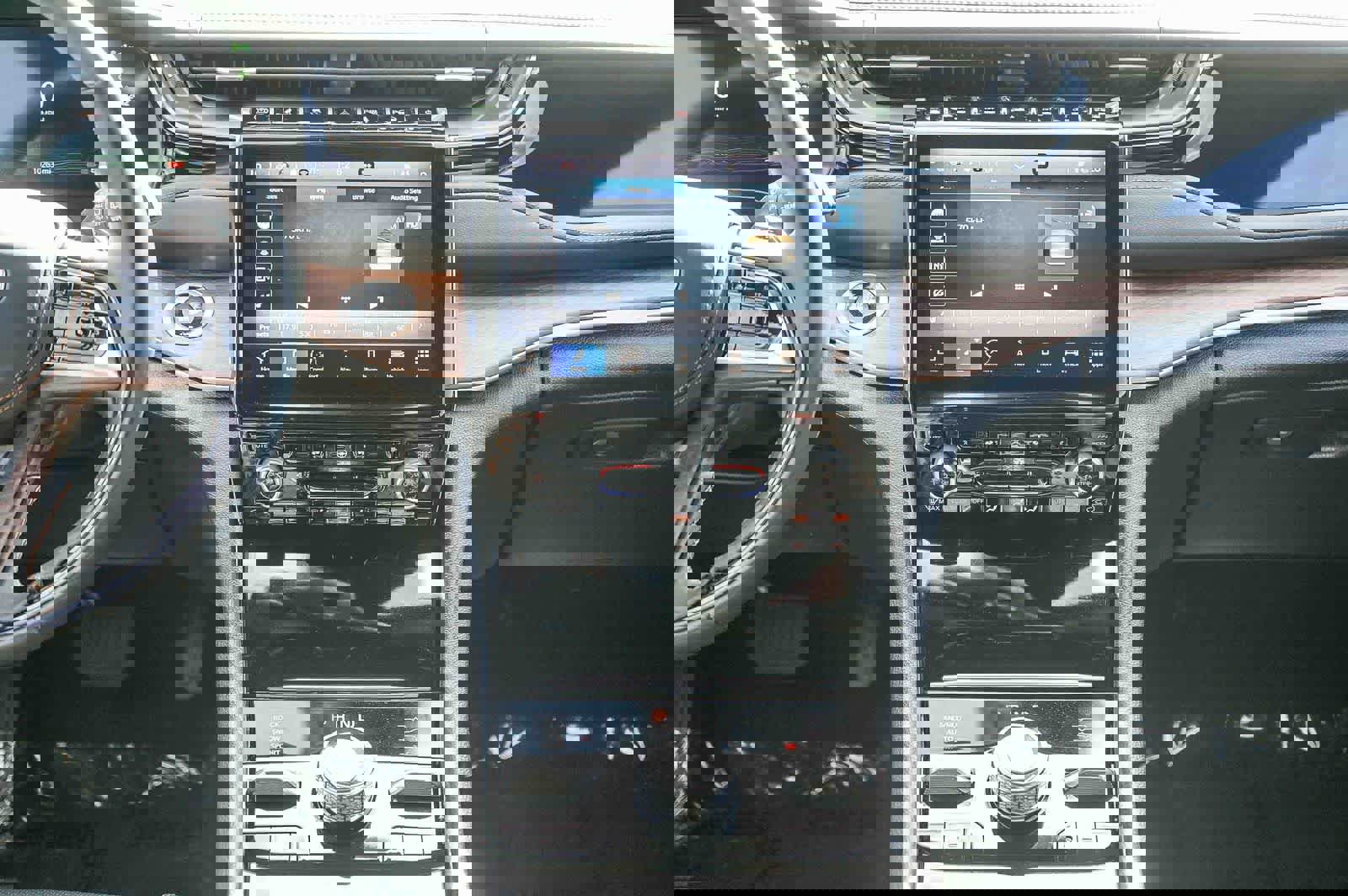 Used 2022 Jeep Grand Cherokee Summit w/ Advanced Protech Group IV image 11