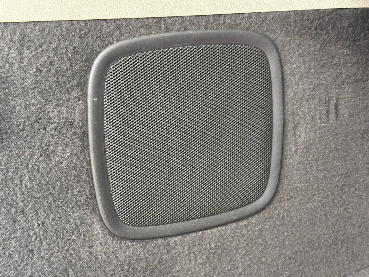 Used 2019 Lincoln MKC Select w/ Select Plus Package image 13