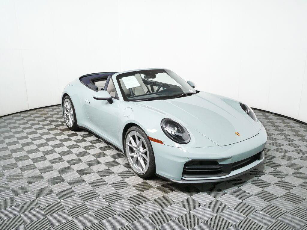 Certified 2025 Porsche 911 Carrera RWD image 22