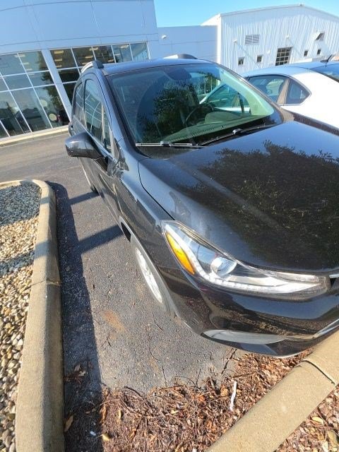 Used 2020 Chevrolet Trax LT w/ LT Convenience Package FWD image 14
