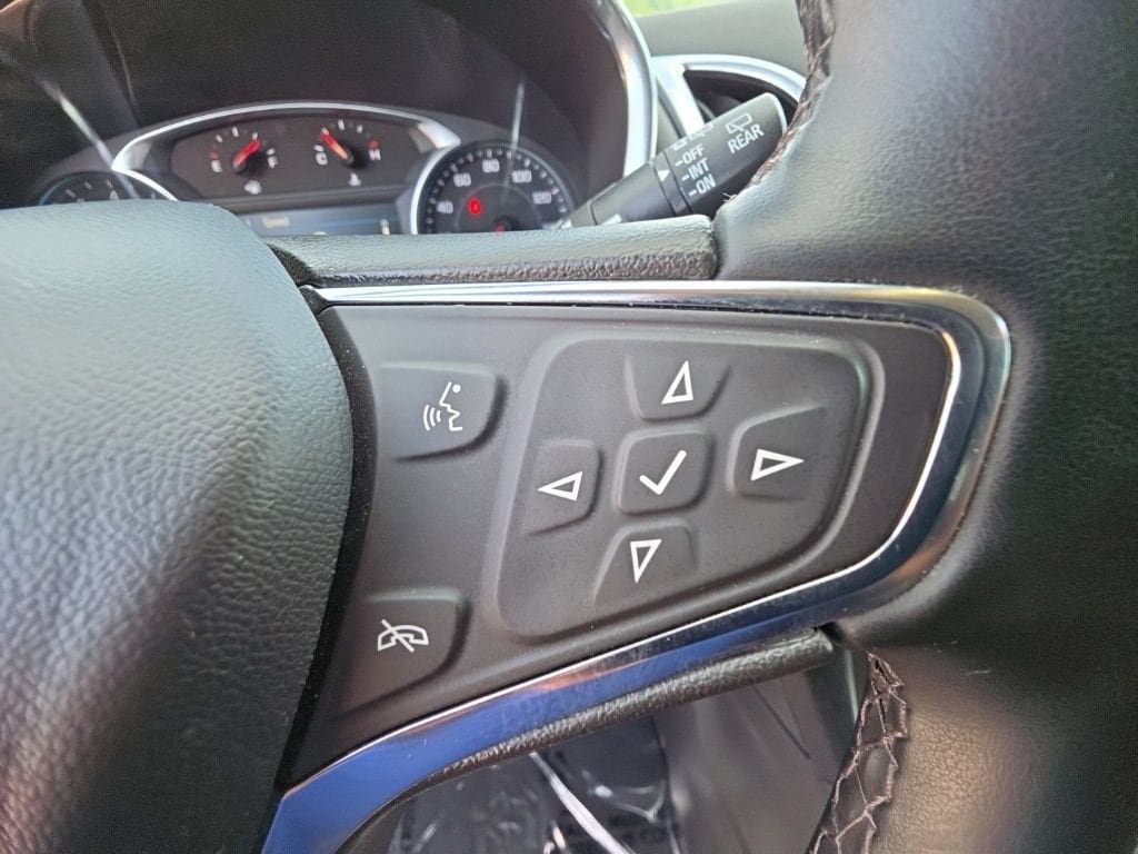 Used 2024 Chevrolet Equinox LT AWD/4WD image 9