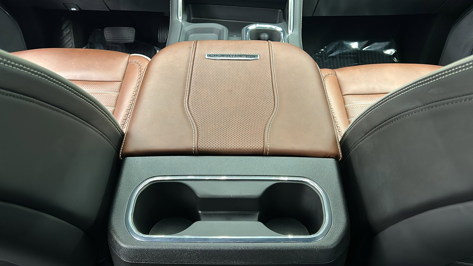 Used 2025 GMC Sierra 3500 Denali Ultimate image 38