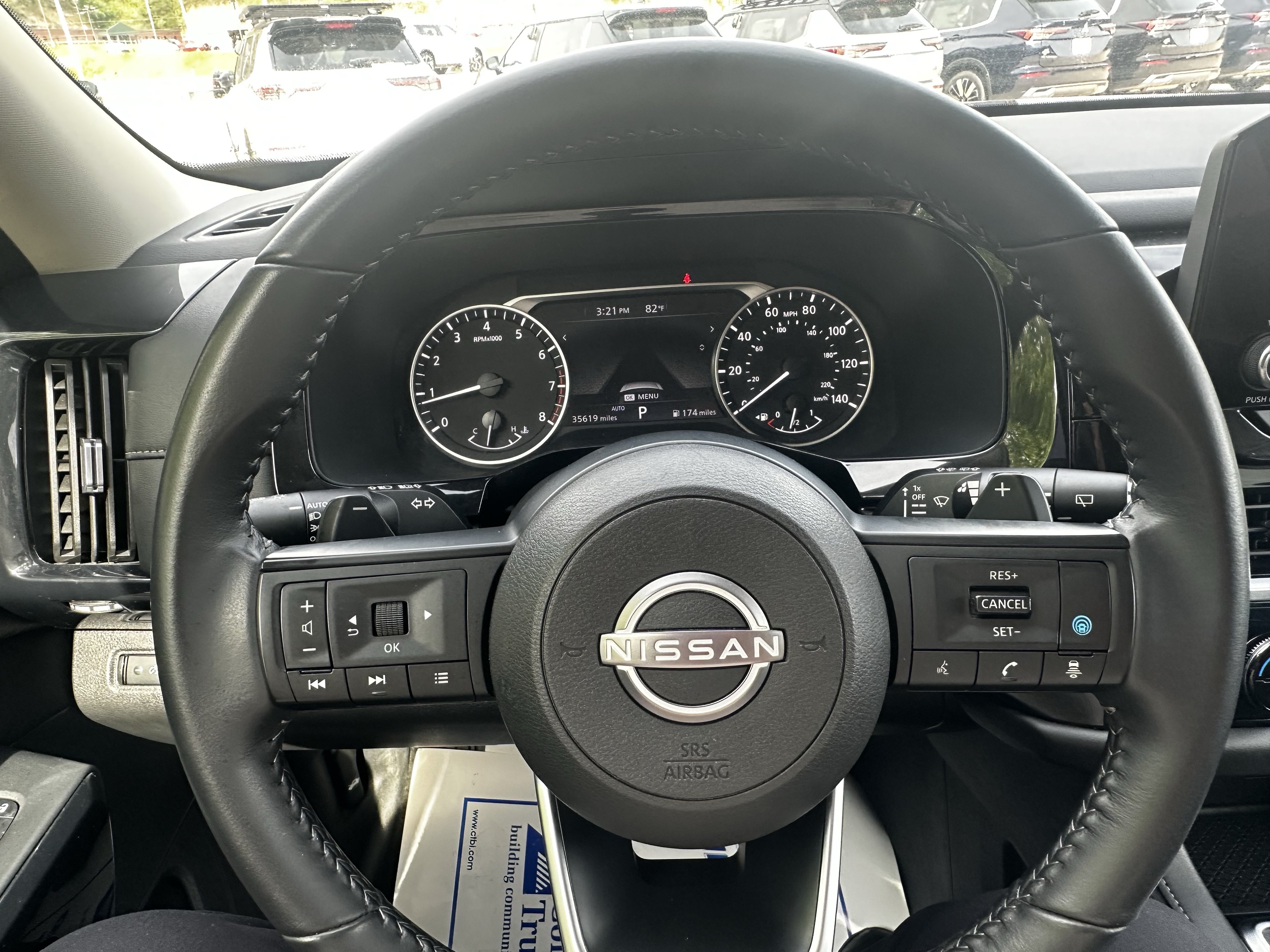 Used 2025 Nissan Pathfinder SV AWD/4WD image 11