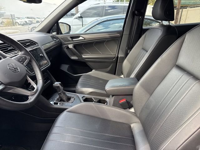 Certified 2023 Volkswagen Tiguan SE R-Line image 15