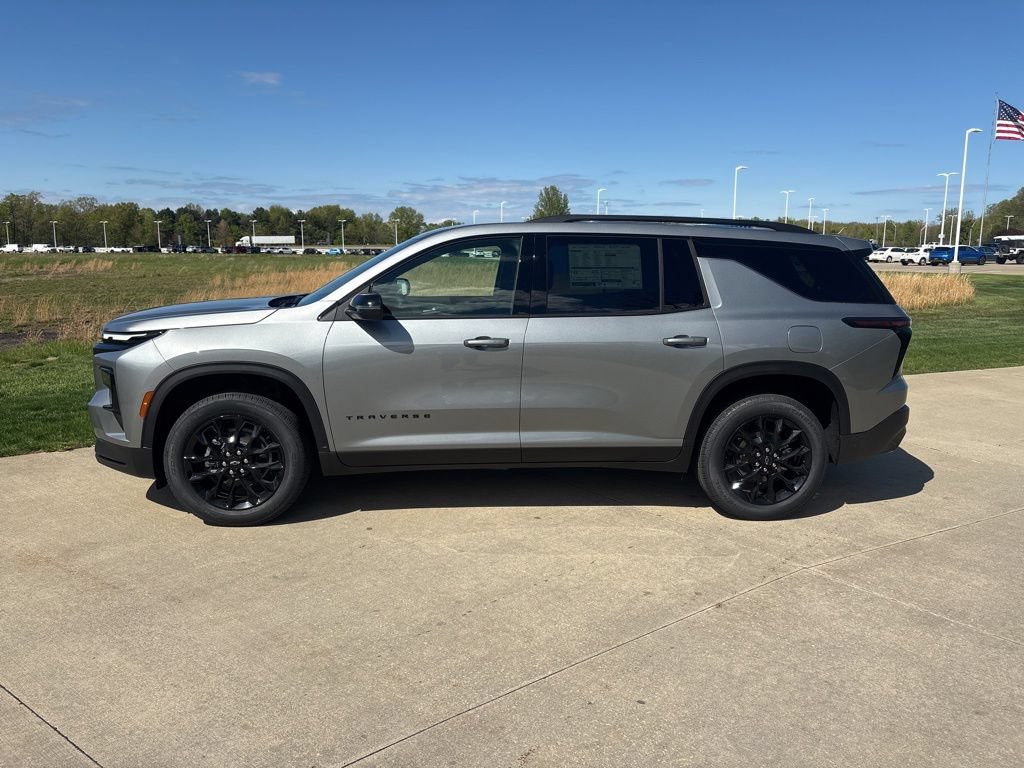 New 2026 Chevrolet Traverse LT w/ Midnight/Sport Edition FWD image 6