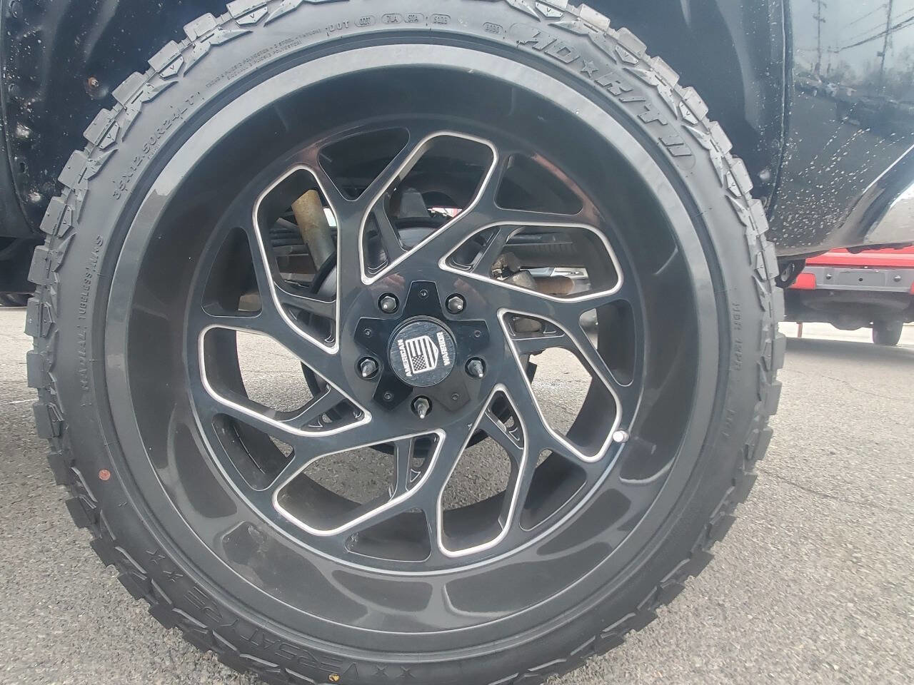 Used 2019 Toyota Tundra SR5 w/ SR5 Upgrade Package image 27