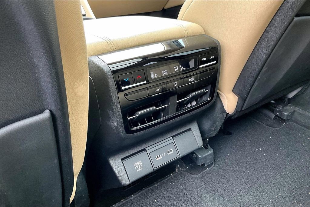 Used 2023 Acura MDX FWD image 29