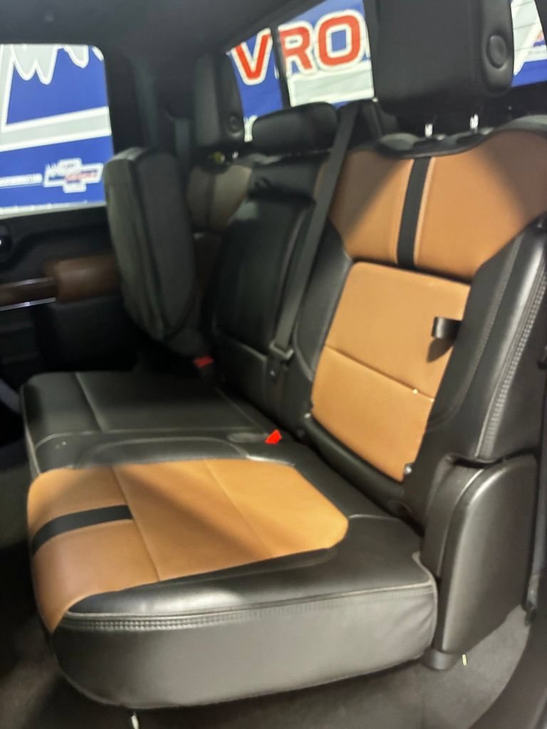 Used 2023 Chevrolet Silverado 3500 High Country AWD/4WD image 41