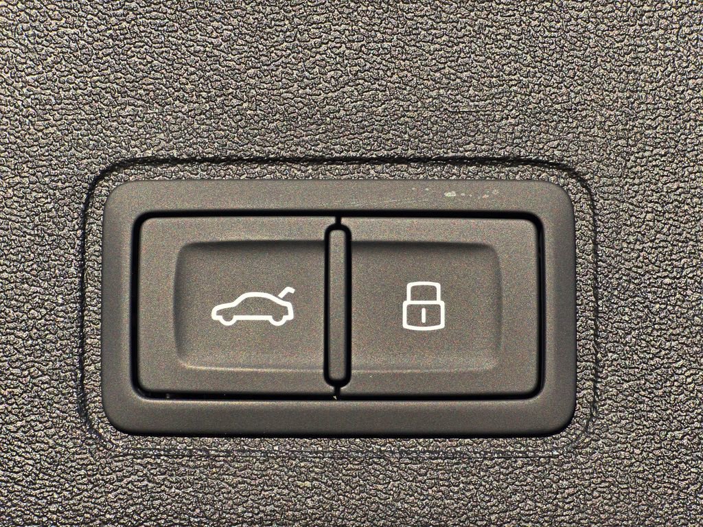 New 2026 Audi Q3 quattro 2.0T image 16