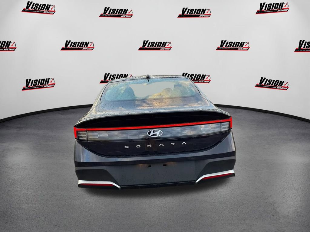 New 2026 Hyundai Sonata SE FWD image 6