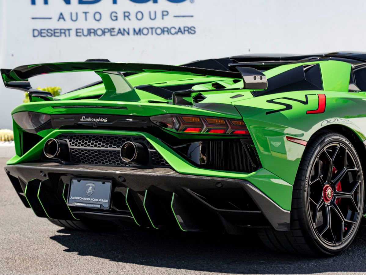 Used 2020 Lamborghini Aventador SVJ AWD/4WD image 8